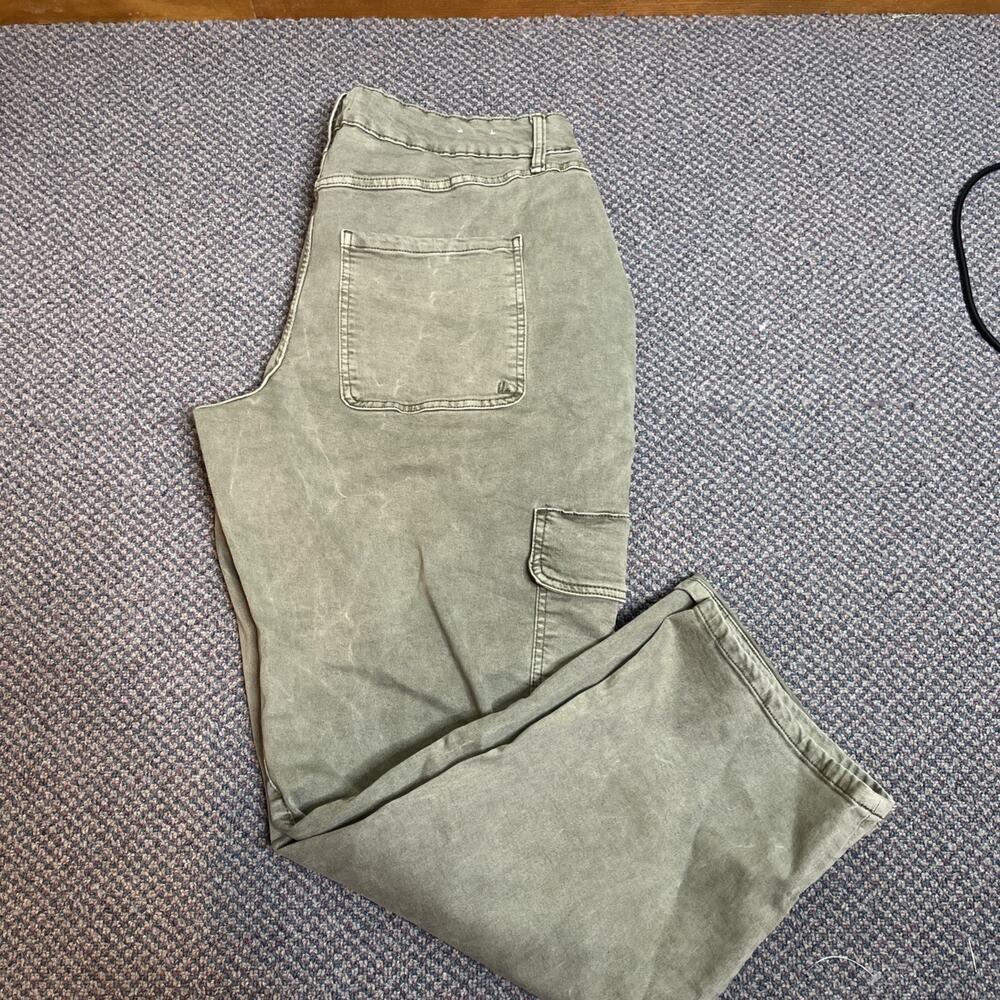 Lularoe Utility Cargo pants Womens sz 32 Green carpenter gorpcore stretch